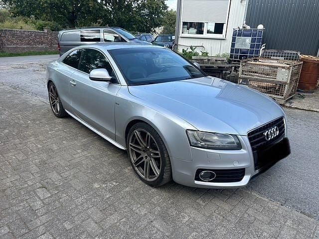Silber Gebraucht 2009 Audi A5 Comfort Coupé | 5.699 € (Guter Preis) - Bild 1/4