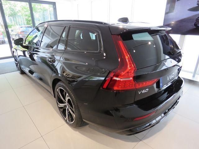 Gebraucht Volvo V60 Plus 398 PS (292 kW) 2025 Schwarz Kombi