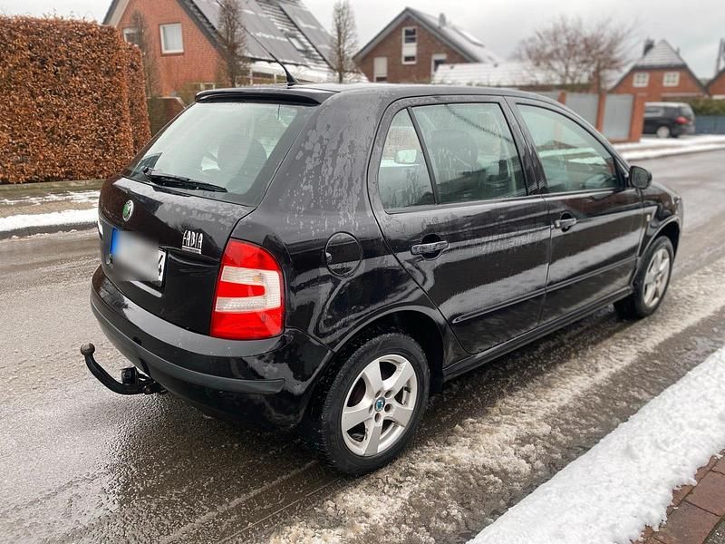 Schwarz Gebraucht 2006 Skoda Fabia Kleinwagen | 650 € (Superpreis) - Bild 1/4