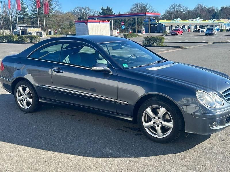 Gebraucht Mercedes CLK200 Avantgarde 184 PS (135 kW) 2007 Grau Coupé