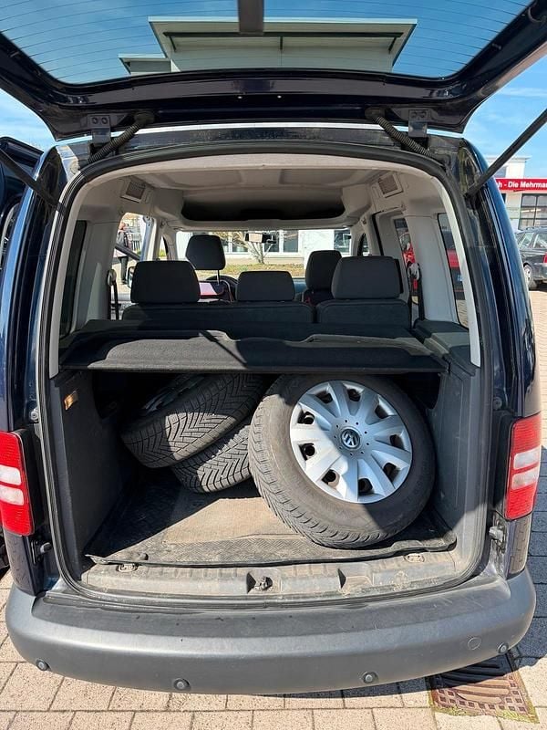 Usata VW Caddy 102 CV (75 kW) 2012 Blu Monovolume