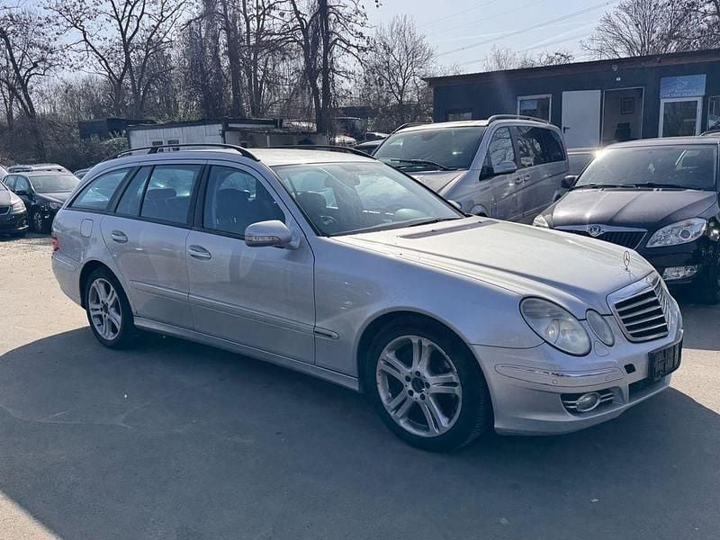 Gebraucht Mercedes E280 190 PS (139 kW) 2007 Silber Kombi