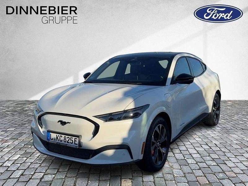 Second-hand Ford Mustang Mach-E Premium 216 kW (294 CP) 2025 Alb SUV