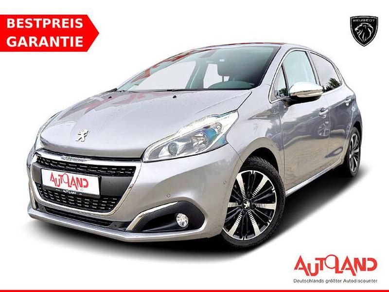 Grau Gebraucht 2019 Peugeot 208 Allure Kleinwagen | 15.950 € (Teuer) - Bild 1/4