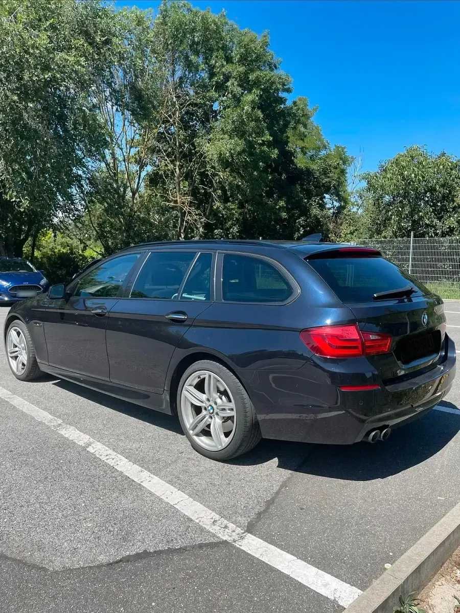 Gebraucht BMW 530 M Sport 258 PS (189 kW) 2013 Blau Kombi