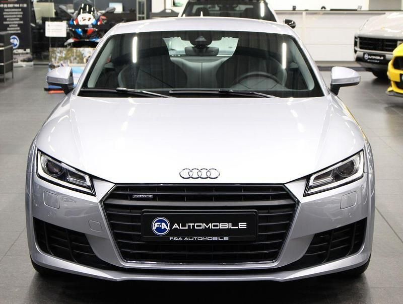 Gebraucht Audi TT Comfort 230 PS (169 kW) 2015 Silber Coupé