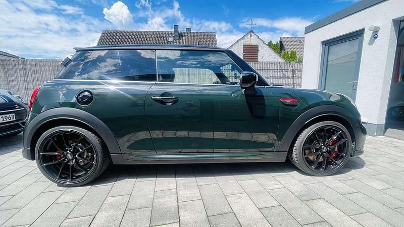 Gebraucht Mini John Cooper Works 231 PS (169 kW) 2023 Grün Kleinwagen
