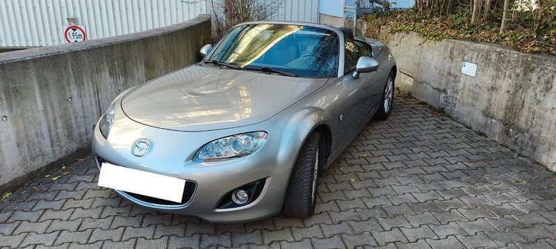 Grau Gebraucht 2010 Mazda MX5 Center-Line Cabrio | 8.500 € (Superpreis) - Bild 1/4