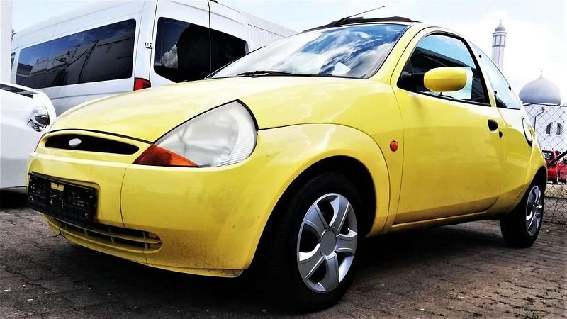 Second-hand Ford Ka 60 CP (44 kW) 2003 Galben Berlinǎ