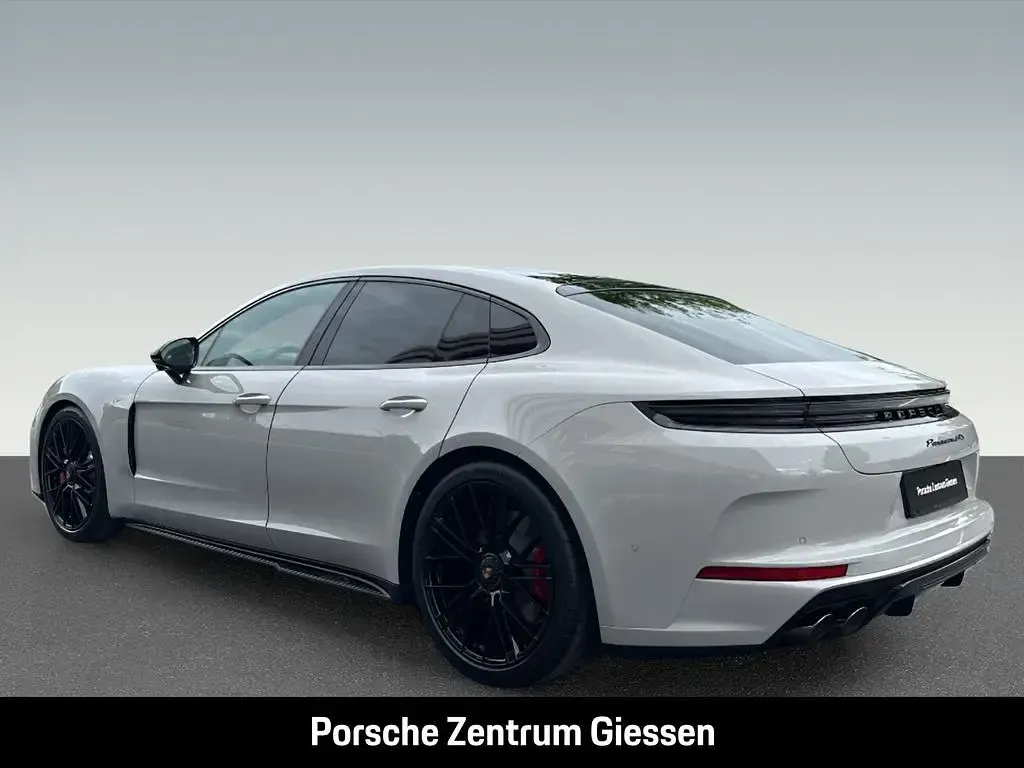 Neu Porsche Panamera GTS 500 PS (367 kW) 2026 Weiss Kleinwagen