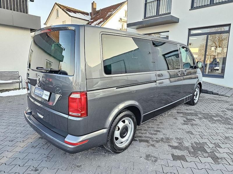 Gebraucht VW Caravelle 150 PS (110 kW) 2018 Grau Van / Kleinbus