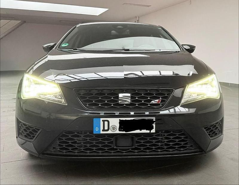 Second-hand Seat Leon CUPRA 280 CP (205 kW) 2014 Negru Berlinǎ
