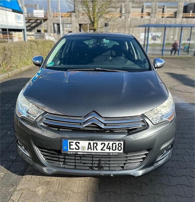 Gebraucht Citroën C4 SELECTION 114 PS (83 kW) 2013 Grau Limousine