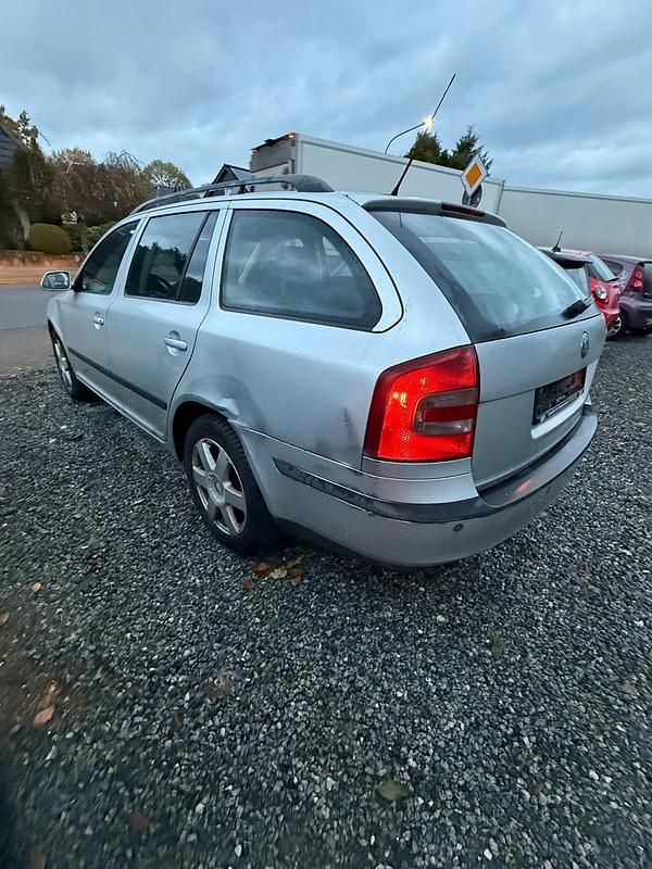 Gebraucht 2006 Skoda Octavia Kombi | 700 € (Superpreis) - Bild 1/4