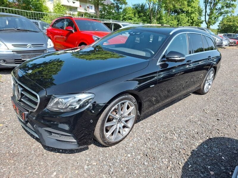 Gebraucht Mercedes E300 AMG 245 PS (180 kW) 2019 Schwarz Limousine