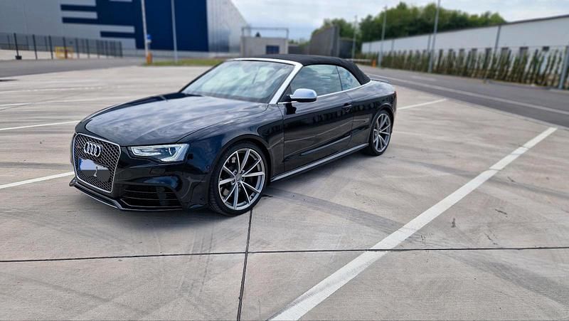 Schwarz Gebraucht 2013 Audi RS5 Cabrio | 39.900 € (Fairer Preis) - Bild 1/4