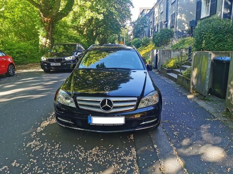 Gebraucht Mercedes C250 Avantgarde 204 PS (150 kW) 2010 Schwarz Kombi