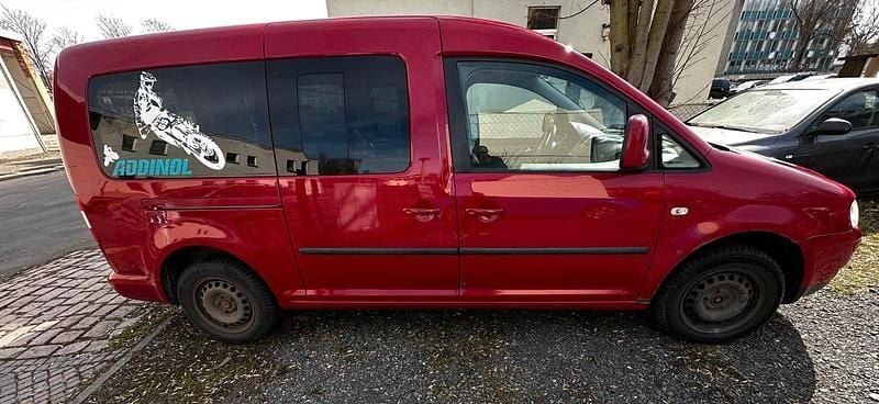 Gebraucht VW Caddy Maxi 105 PS (77 kW) 2008 Rot Van / Kleinbus