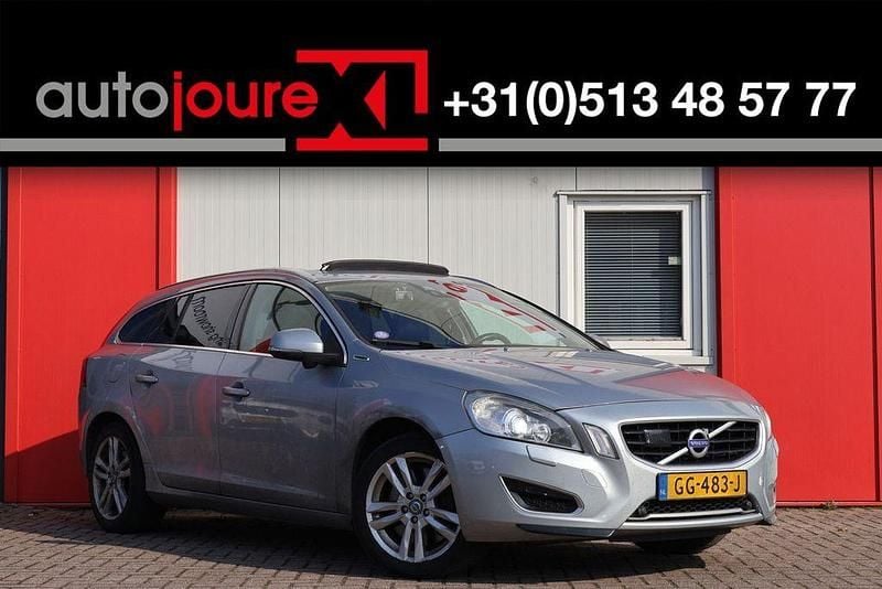Gebraucht Volvo V60 215 PS (158 kW) 2013 Grau Kombi