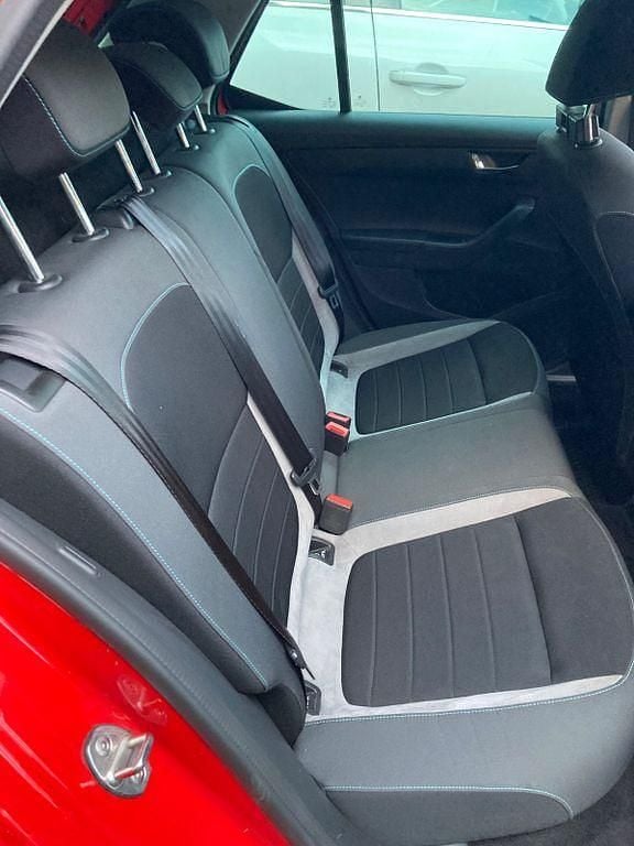 Gebraucht Skoda Fabia Joy 90 PS (66 kW) 2016 Rot Kleinwagen