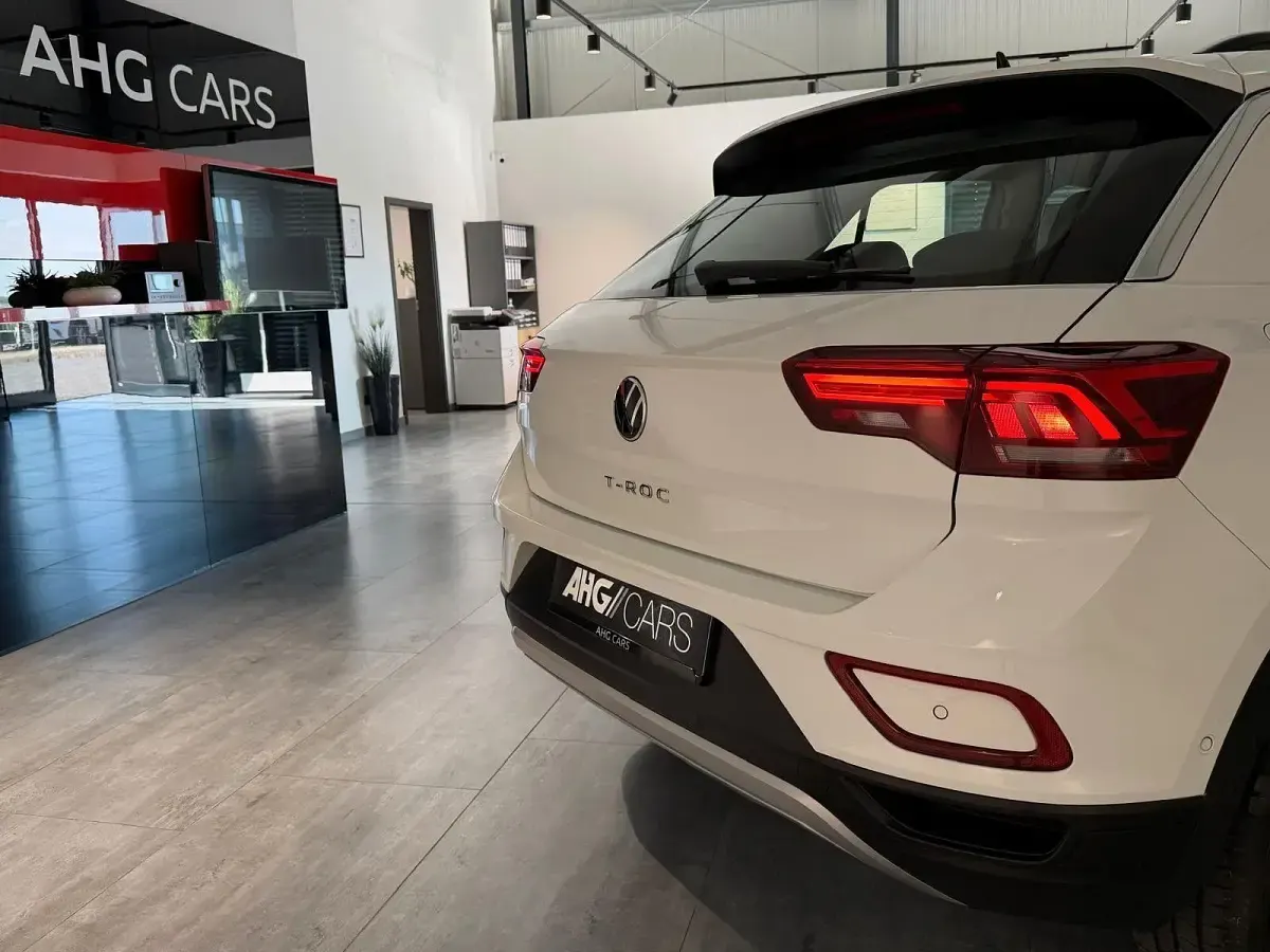 Gebraucht VW T-Roc R 150 PS (110 kW) 2023 Weiß SUV