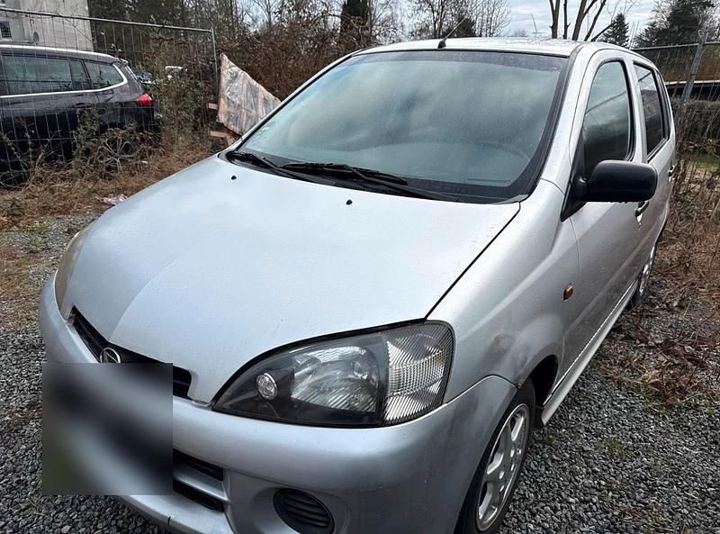 Gebraucht Daihatsu YRV 73 PS (53 kW) 2005 Grau Van / Kleinbus