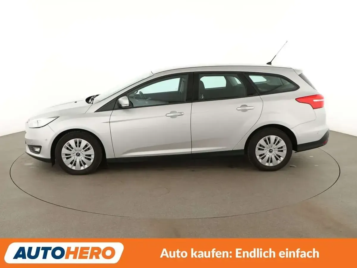 Gebraucht Ford Focus Business Edition 101 PS (74 kW) 2016 Grau Kombi