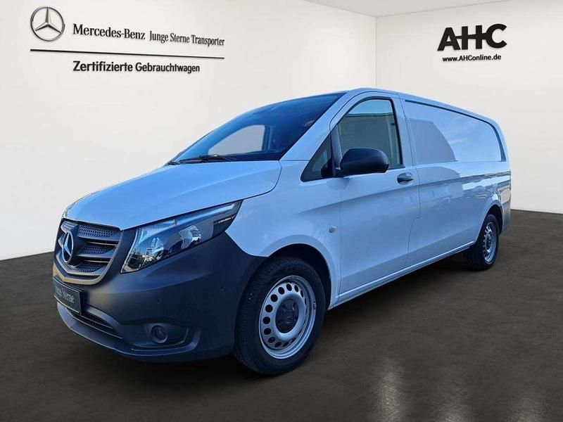 Weiß Gebraucht 2021 Mercedes Vito Van / Kleinbus | 28.441 € (Guter Preis) - Bild 1/4