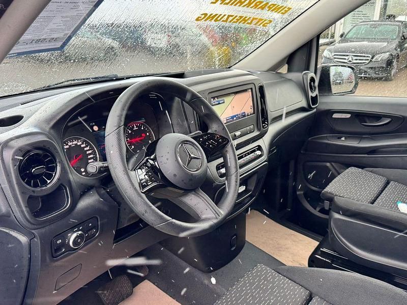 Gebraucht Mercedes Vito 136 PS (100 kW) 2024 Weiß Van