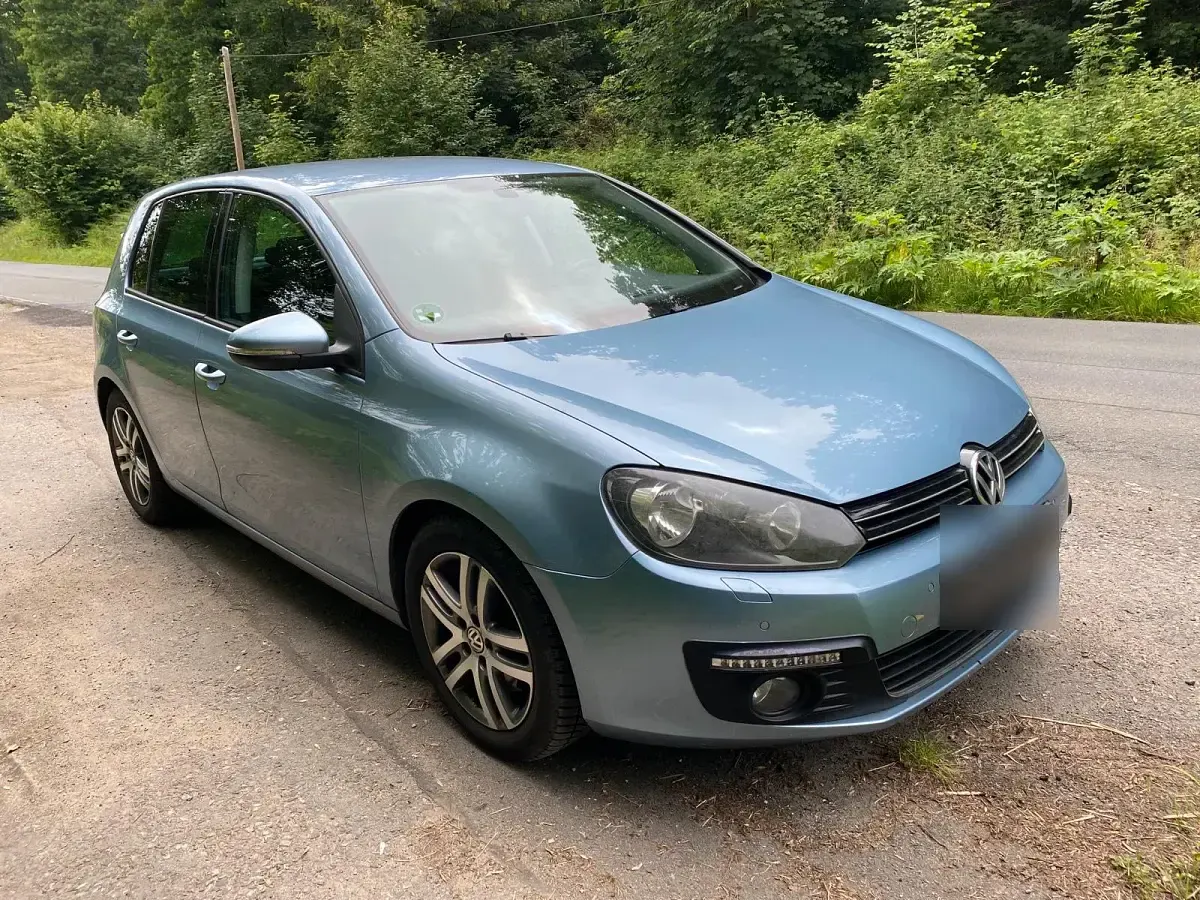Gebraucht VW Golf VI Highline 160 PS (117 kW) 2011 Blau Kleinwagen