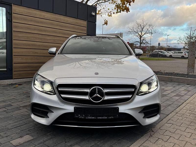 Gebraucht Mercedes E350 258 PS (189 kW) 2018 Silber Limousine