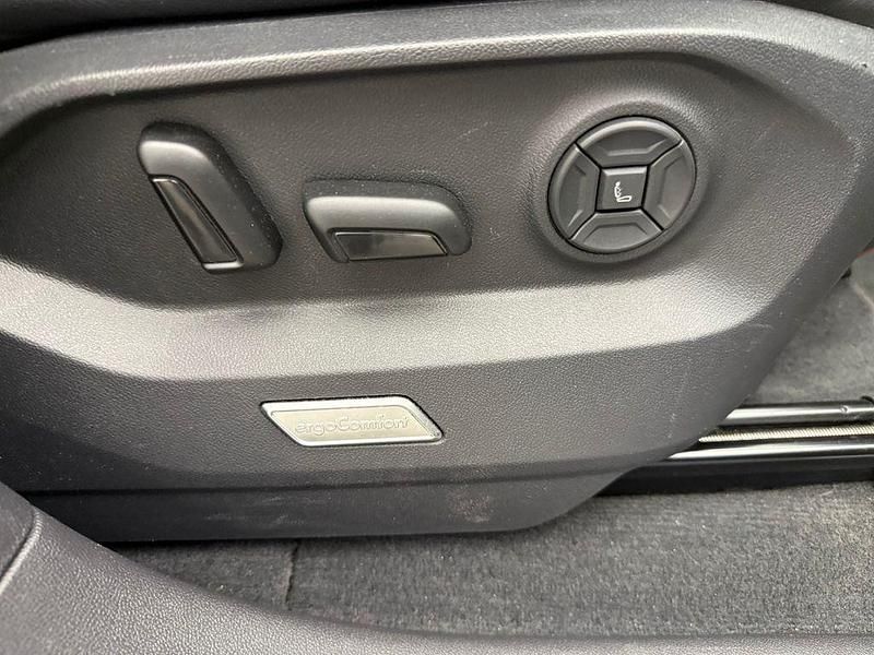 Gebraucht VW Touareg R-line 286 PS (210 kW) 2024 Grau SUV