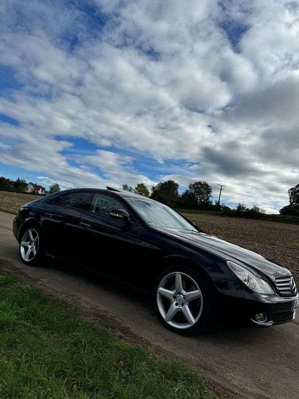 Schwarz Gebraucht 2005 Mercedes 350 Coupé | 8.500 € - Bild 1/4
