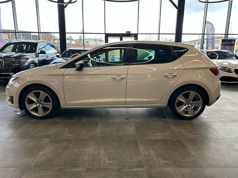 Second-hand Seat Leon FR 150 CP (110 kW) 2014 Alb Berlinǎ