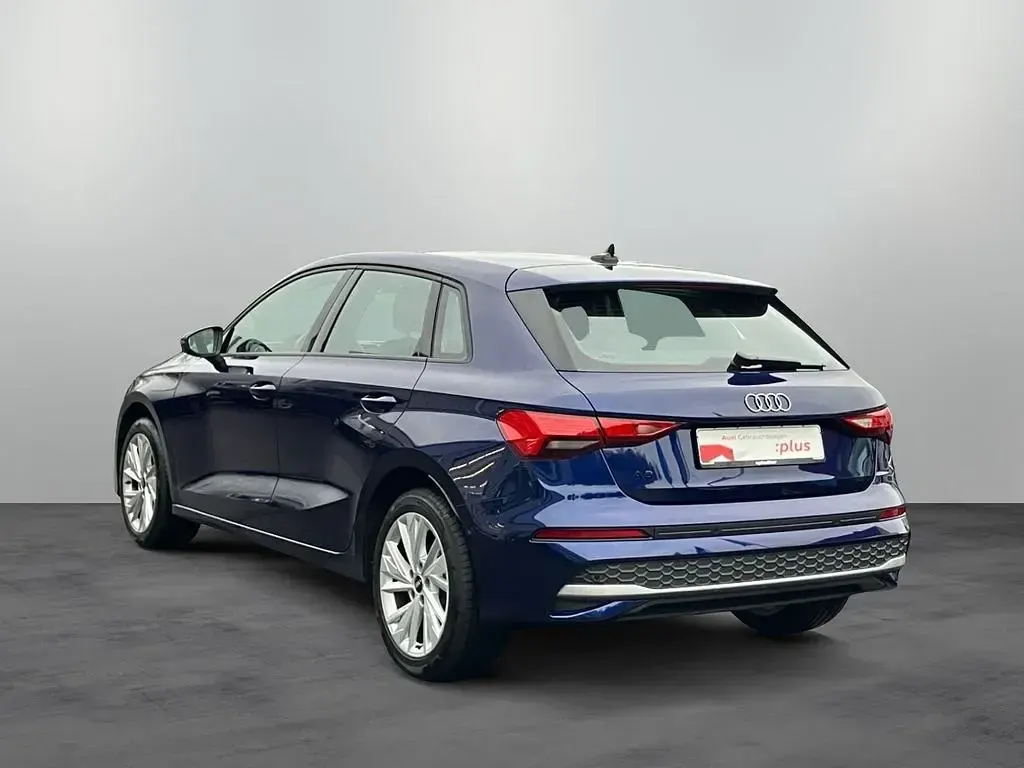 Gebraucht Audi A3 Advanced Plus 150 PS (110 kW) 2024 Navarrablau metallic Limousine