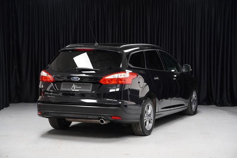 Gebraucht Ford Focus SYNC Edition 140 PS (102 kW) 2014 Schwarz Limousine