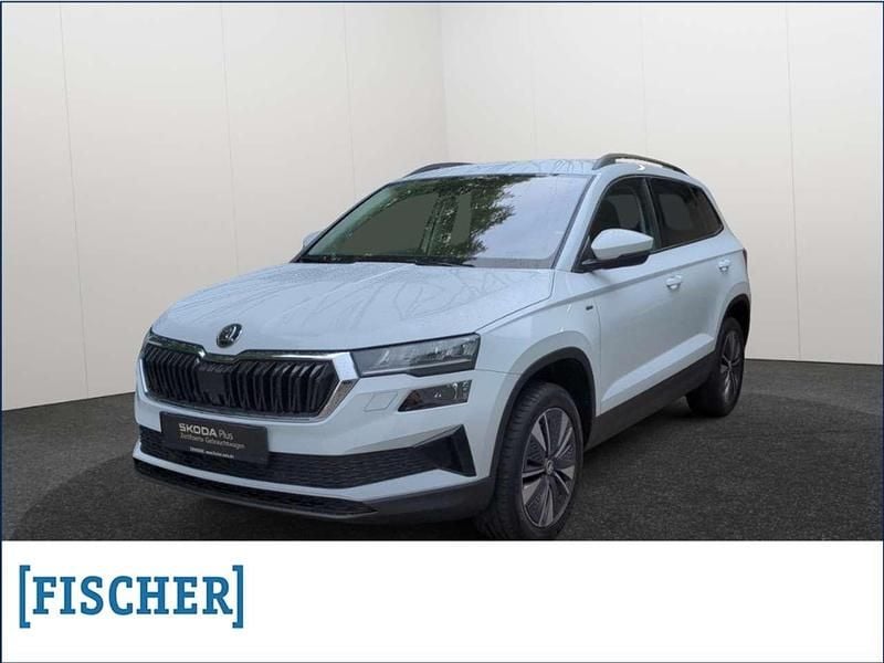 Weiss Gebraucht 2023 Skoda Karoq Tour SUV | 24.770 € (Guter Preis) - Bild 1/4