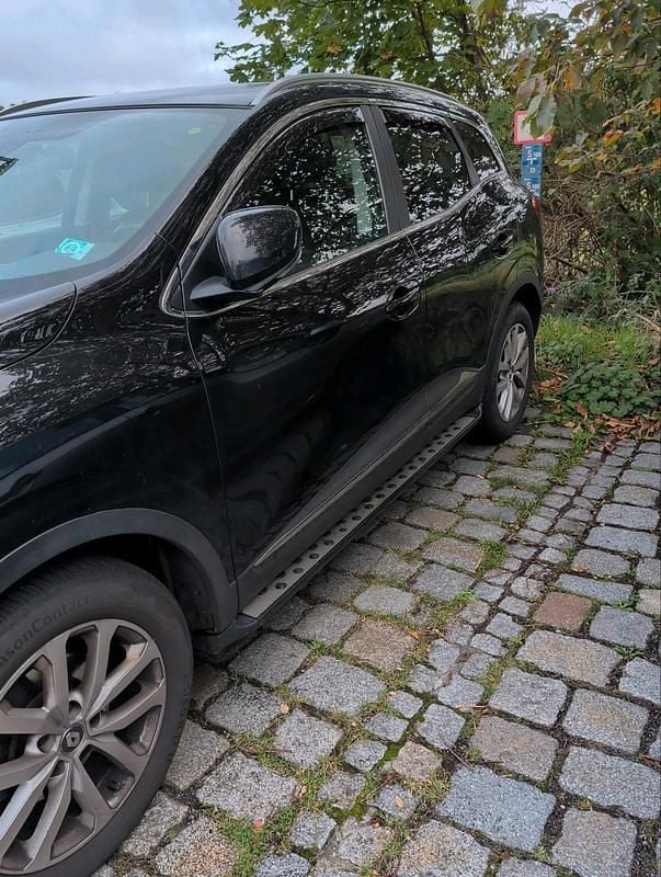 Schwarz Gebraucht 2018 Renault Kadjar SUV | 7.500 € (Superpreis) - Bild 1/4
