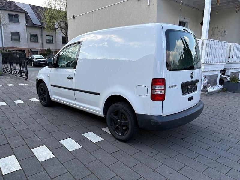 Second-hand VW Caddy 75 CP (55 kW) 2013 Alb Monovolum