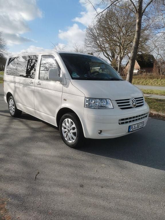 Gebraucht VW Caravelle 84 PS (61 kW) 2008 Weiß Limousine