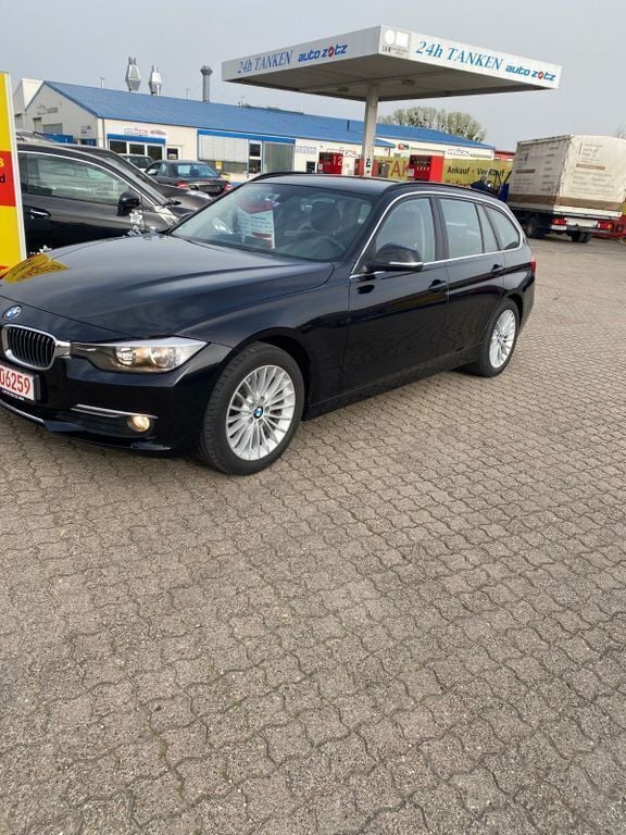 Gebraucht BMW 316 Sport Line 136 PS (100 kW) 2014 Schwarz Kombi
