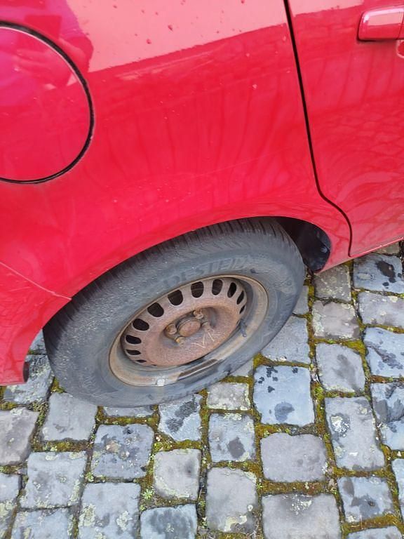 Gebraucht Opel Corsa 60 PS (44 kW) 2009 Rot Kleinwagen