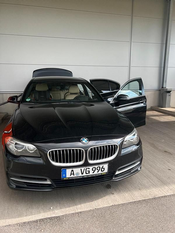 Second-hand BMW 520 190 CP (139 kW) 2016 Negru Berlinǎ
