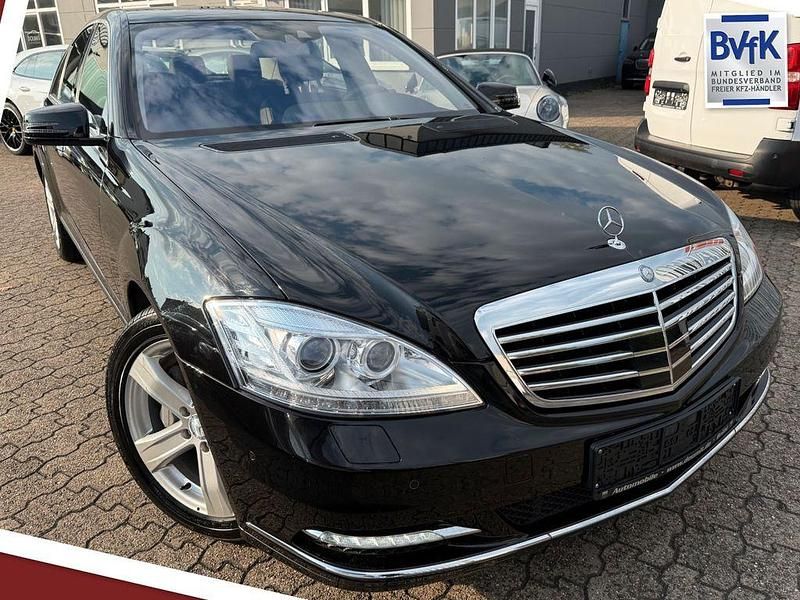 Obsidianschwarz Gebraucht 2010 Mercedes S450 Limousine | 19.990 € - Bild 1/4