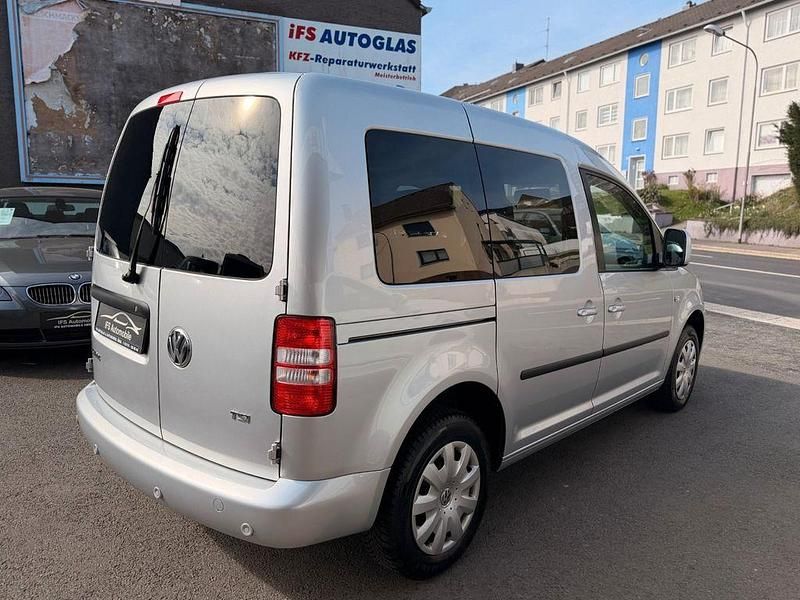 Gebraucht VW Caddy Trendline 86 PS (63 kW) 2012 Silber Van / Kleinbus