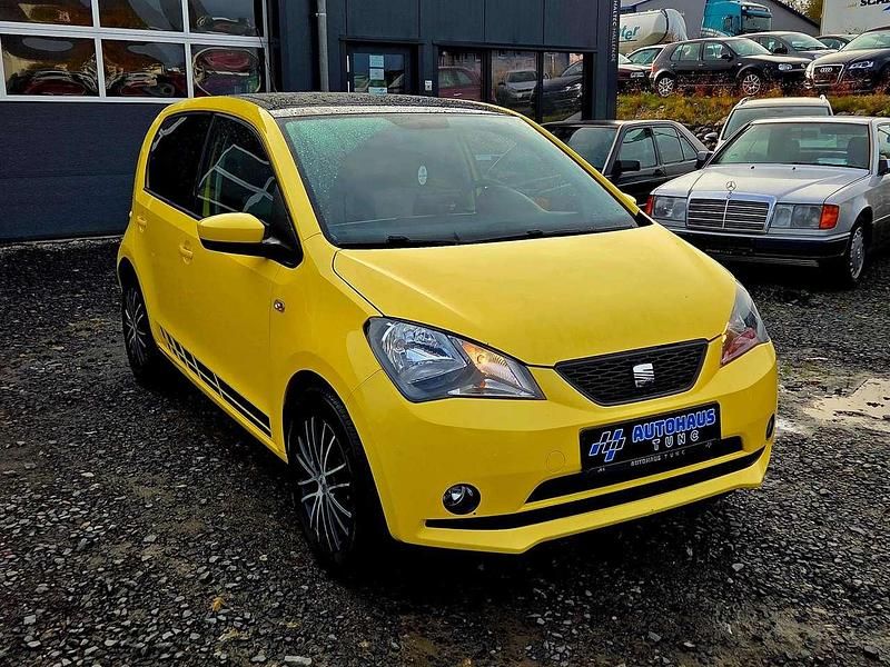 Gebraucht Seat Mii Style 75 PS (55 kW) 2012 Sunflower yellow Kleinwagen