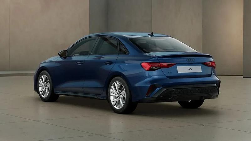 Gebraucht Audi A3 S-Line 116 PS (85 kW) 2025 Ascariblau metallic Limousine