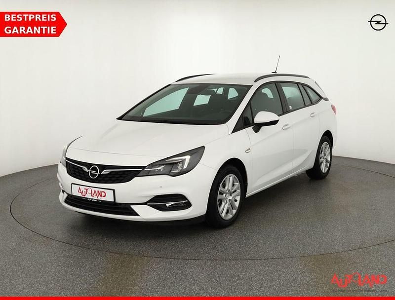 Weiß Gebraucht 2021 Opel Astra Edition Kombi | 15.990 € (Fairer Preis) - Bild 1/4