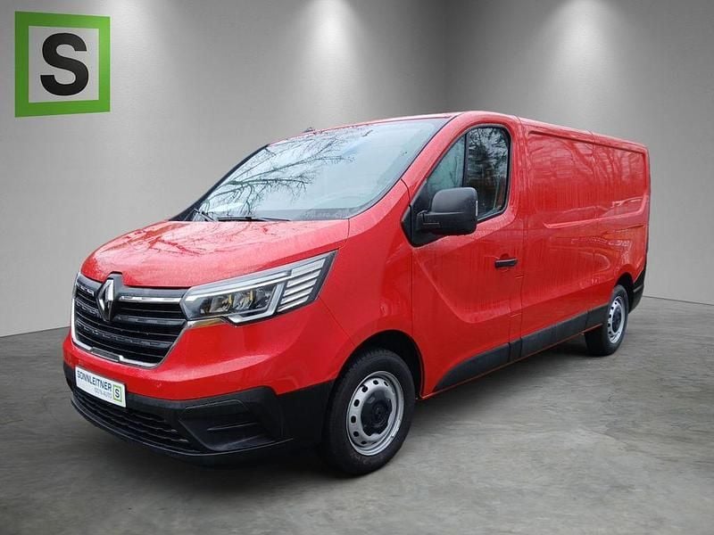 Gebraucht Renault Trafic Komfort 131 PS (96 kW) 2022 Rot Van / Kleinbus