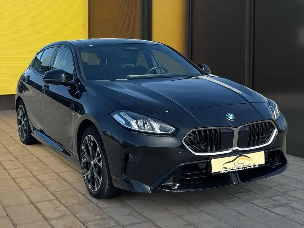 Gebraucht BMW 120 Shadowline 170 PS (125 kW) 2025 Schwarz Kleinwagen